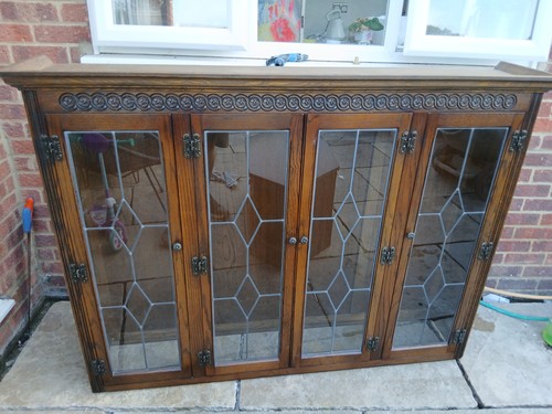 Oak dresser top display - top,