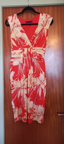 Debut red white floral neck - debut,