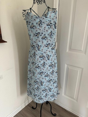 Light blue paisley print slip - light,