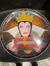 DISNEY LIMITED EDITION DISNEY VILLAINS EVIL QUEEN ART PLATE-NEW