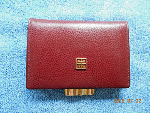 Genuine givenchy logo coin - givenchy,
