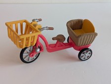 Sylvanian Red trike with basket and baby seat in excellent condition