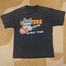 Vintage 90's Hooters World