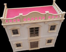 Vintage Sylvanian Families Large Town House Mansion Dollhouse Collectors Toy