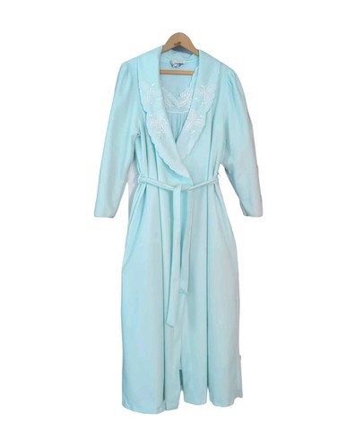 Vintage robe and nightgown - vintage,