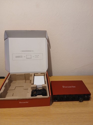 Focusrite scarlett 18i8 usb - focusrite,