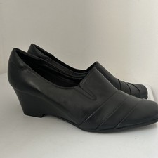 Clark’s Black Book Worm Womens Wedged Court Shoes, Nursing, Office Wear Uk 4.5 D
