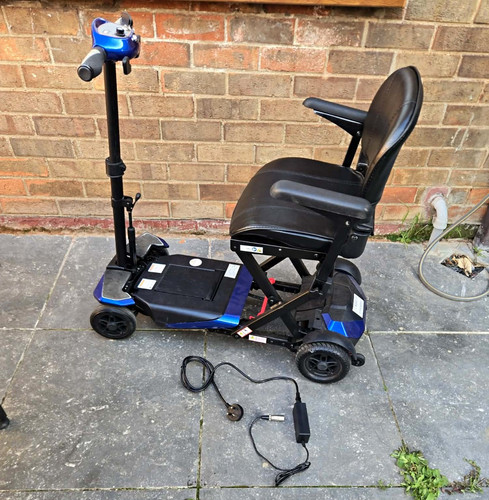 Foldable wheel travel - foldable,
