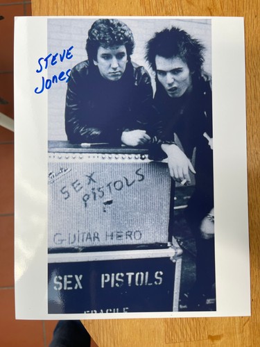 Sex pistols steve jones signed - pistols,