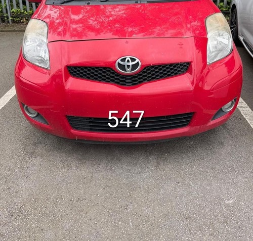 Toyota yaris 2011 - yaris,, petrol