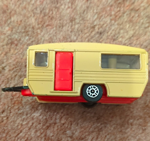 Corgi juniors caravan trailer - caravan,