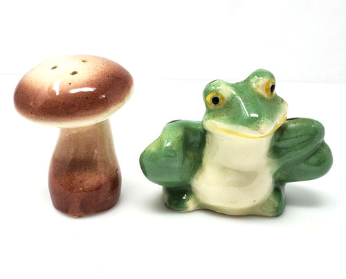 Vintage green frog mushroom - vintage,