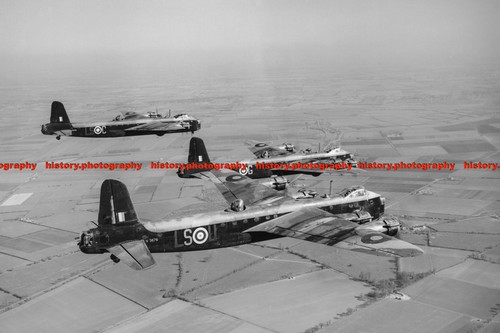 F008574 short stirling bombers - short,