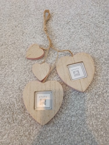 Hanging love heart photo - heart,