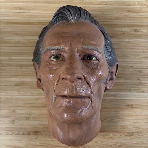Peter cushing ceramic - cushing, head