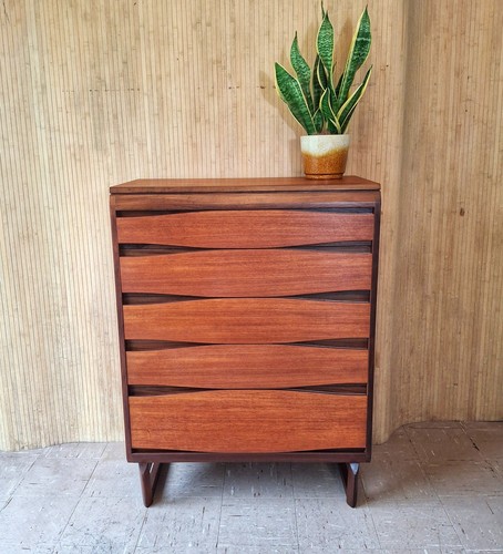 Fab mid century - mid, modern