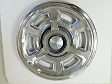 1964-1965 Pontiac Spinner Hub
