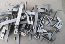 ALUMINIUM SILVER WINDOW CASEMENT WEDGE FASTENER Qty 26