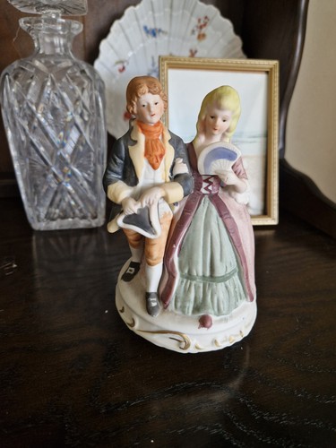 Vintage italian style figurine - italian,