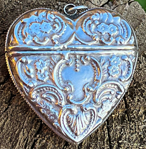 Vintage heart locket vesta - heart,