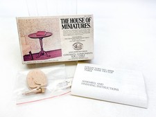 The House of miniatures Queen Anne Tilt Table top model kit