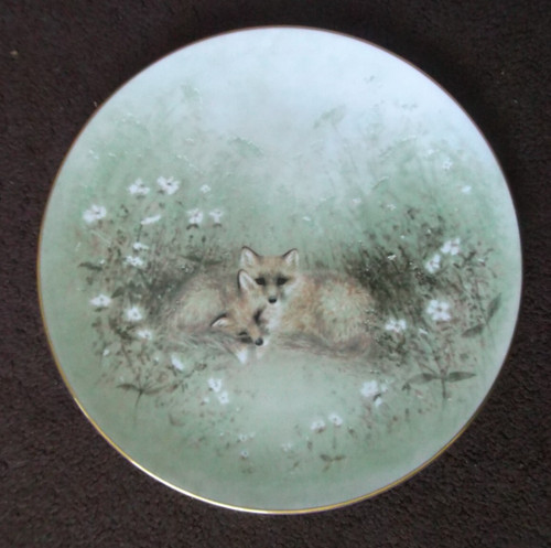 Fox cubs plate 1986 royal - fox,