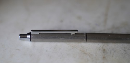 Very beautiful pelikan metal - pelikan,