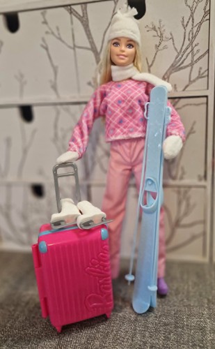 Barbie doll going winter - barbie, on
