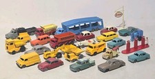 COLLECTION OF VINTAGE MATCHBOX