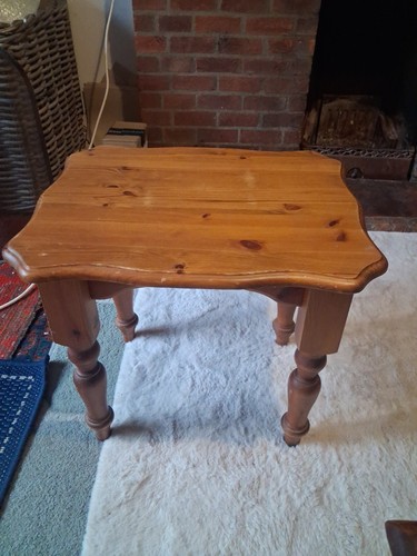 Small pine coffee table - pine,