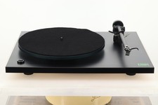 Rega Planar 2 Turntable/Linn K-5 Cartridge good condition, box, 3 month warranty