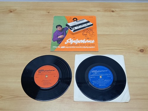 Vintage 1970s stylophone music - 1970s,