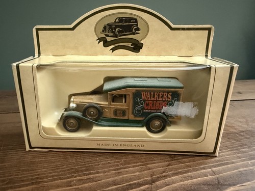 Lledo walkers crisps - walkers, packard
