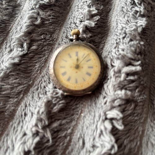 935 stamped silver - 0.935, ladies
