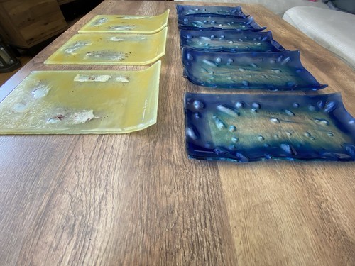 Colourful canopy plates - ,