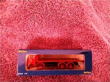 Base Toys  / 1:76 / D-52 /
