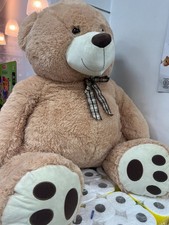 Big giant teddy bear - , huge