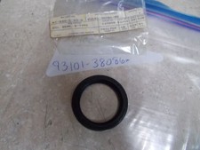 NOS OEM Yamaha Oil Seal Drive Shaft 1977-1985 XS750 XVZ12 XJ1100 93101-38086