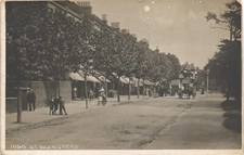 Wanstead. High Street. Bus.