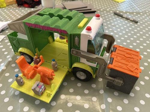 Grossery gang garbage truck - garbage,