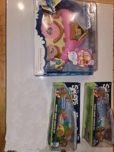 The smurfs smurfettes mushroom - smurfs,