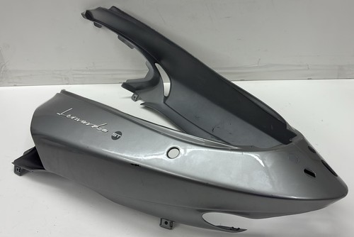 Central tail fairing post - tail,
