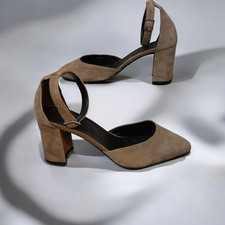 Jones Bootmaker "Cloria" Taupe