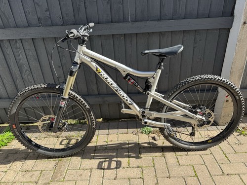 Nukeproof mega rockshox lyrik - nukeproof,