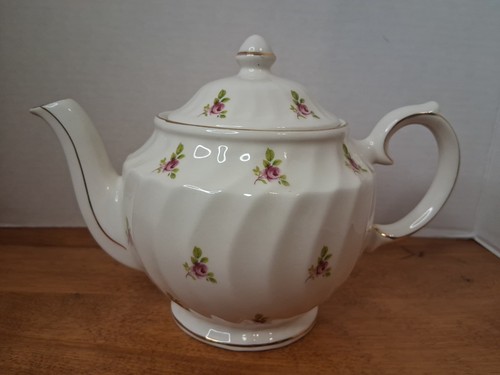 Windsor sadler teapot made in - windsor,