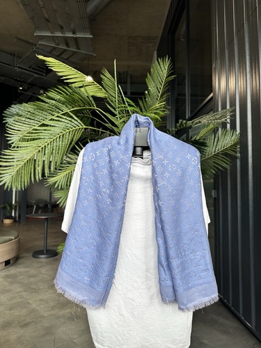 Louis vuitton chale monogram - vuitton,