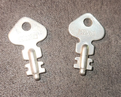 Vintage cheney keys precut - 2,
