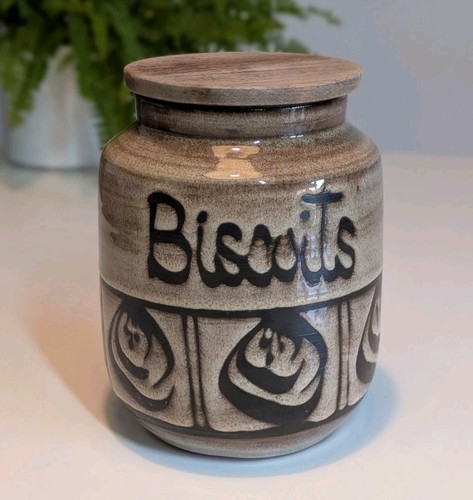 Wellhouse pottery paignton - pottery,