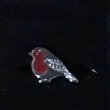 Robin enamel pin brooch