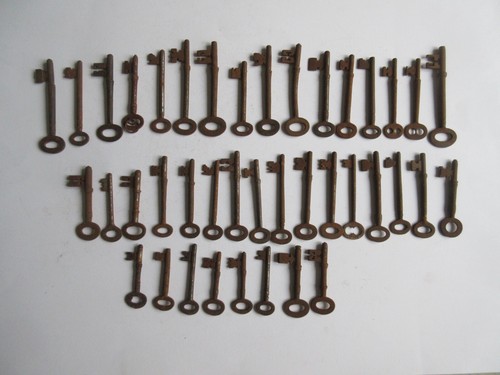 Vintage assorted old - 40,